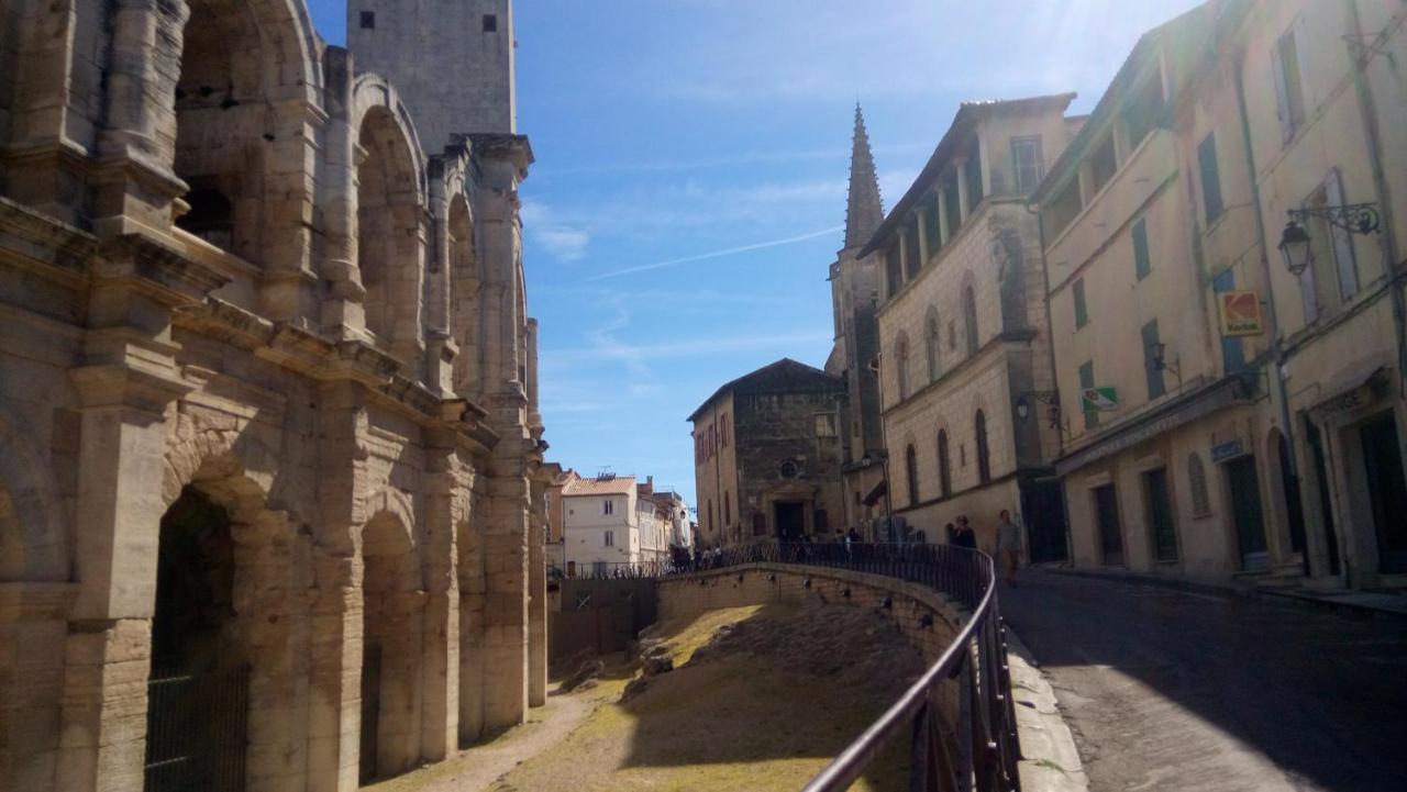 Palais De Luppe, Chambre D'Hotes 阿爾勒 外观 照片