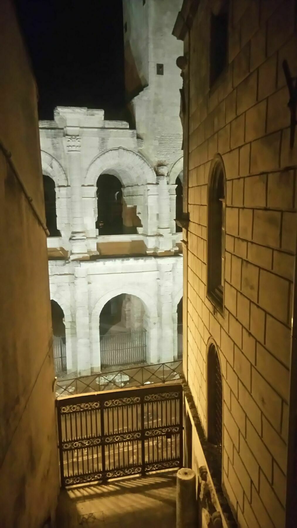 Palais De Luppe, Chambre D'Hotes 阿爾勒 外观 照片